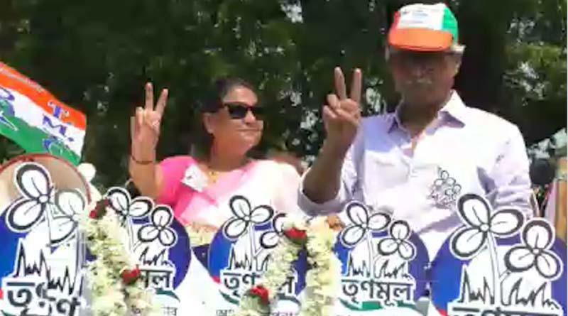 A bus rams into MP candidate Dr. Kakoli Ghosh Dastidar's car