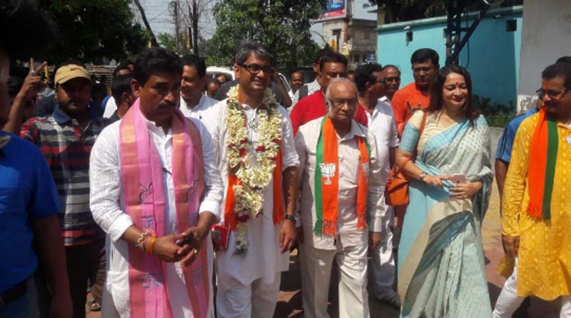 BJP candidate of Krishnanagar file nomination for LS poll
