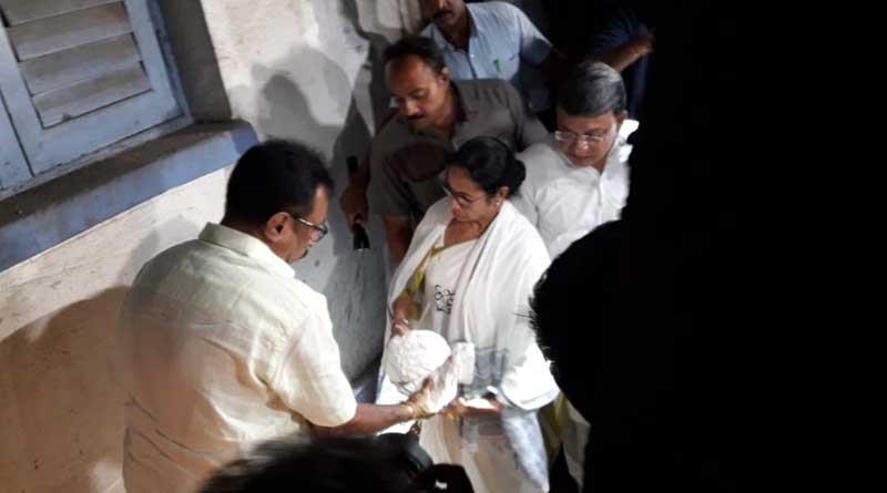 Mamata Banerjee blames BJP for vandalising Statue
