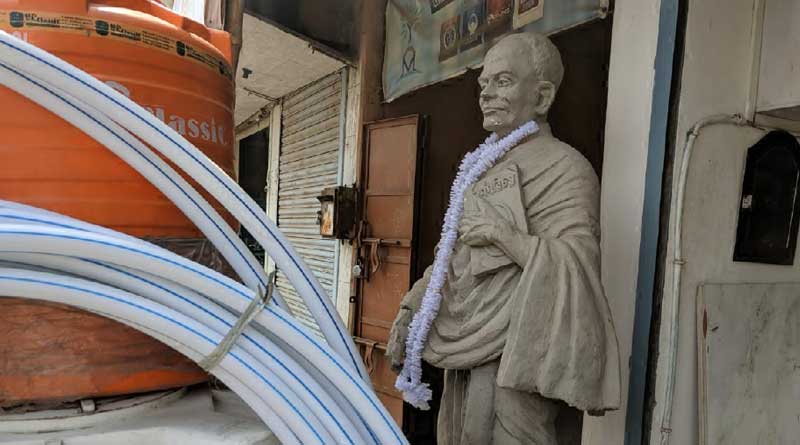 Family members of Vidyasagar arranged funeral for statue vandalism