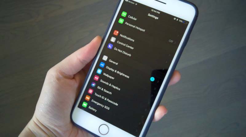 Dark mode may not be actually helping our eyes always.