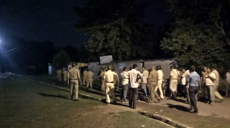 BJP and TMC supporters clashes with each-other in Kalyani