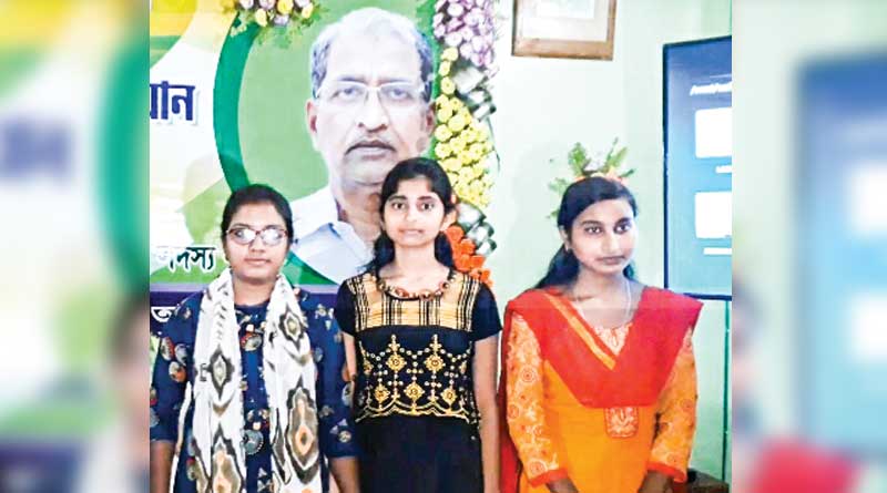 MP Khalilur Rahaman helps 3 poor student Of Murshidabad District