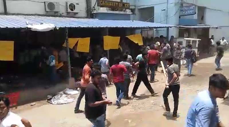 Journalist attacked by junior doctors in Burdwan Medical college