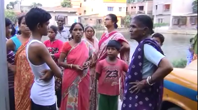Tension in Sonarpur in South 24 pargana, police looking for missing person