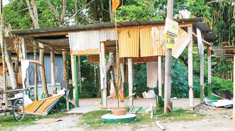 Villagers stages protest demanding road constration
