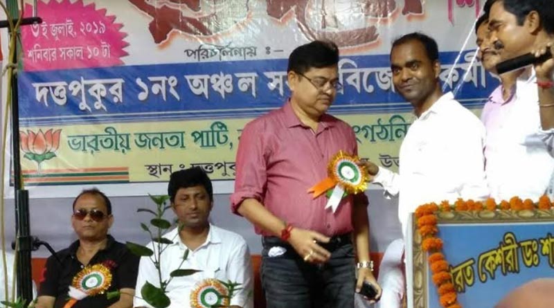IC of Duttapukur p.s suspended due to attending bjp's programme