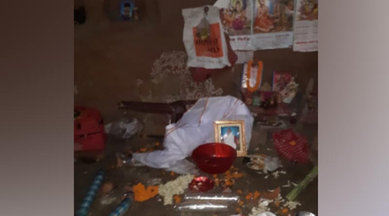Goon storm Nadia family for chanting Jai Shri Ram