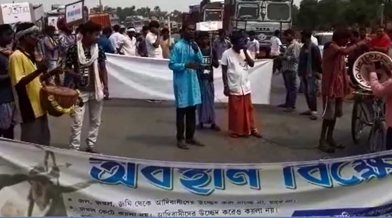Adivasi people of Birbhum stage protest for Sonvadre murder case