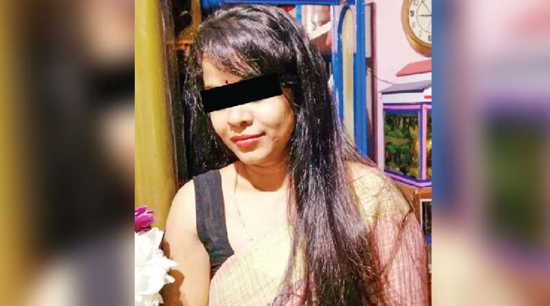 Woman runs away with her new born baby in Kolkata