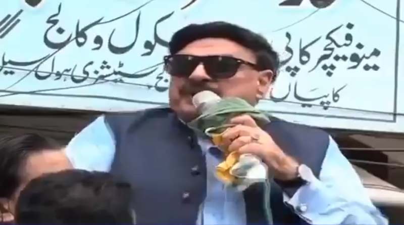 Rail minister of pakistan jolted by electric shock amidst speech against India