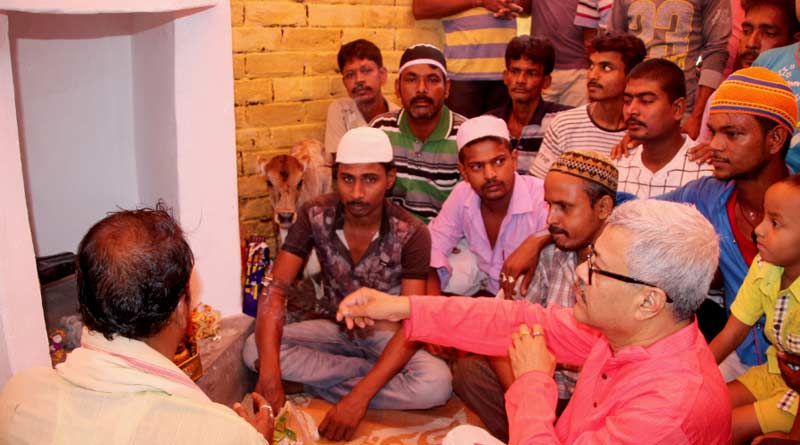 Some muslim youth constructs Shiva Temple in Konnagar
