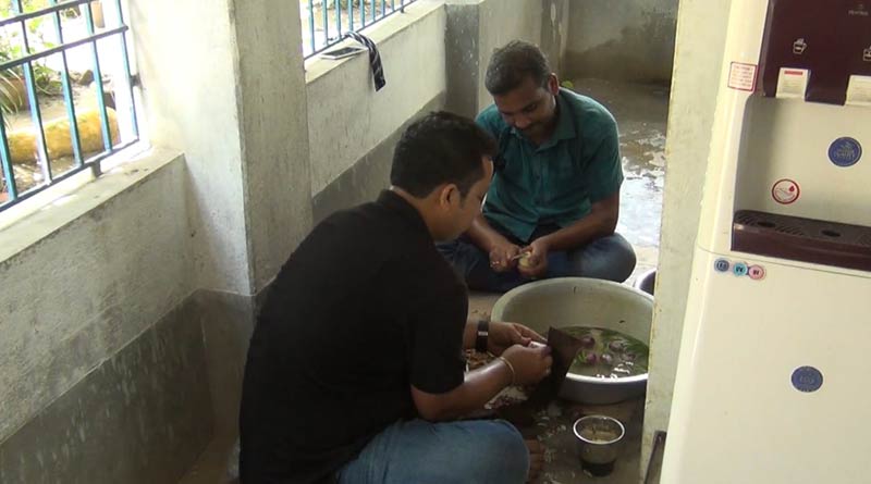 Teacher's coocks Mid-Day Meal for students in Nadia
