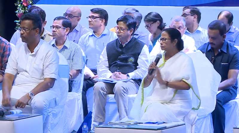 CM reacts over parateachers agitation and under developement of Howrah