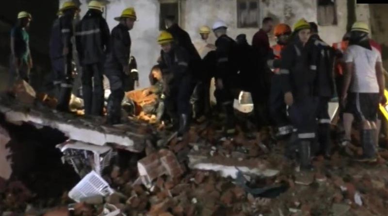 4 dead and several feared trapped apartment collapses in Gujarat