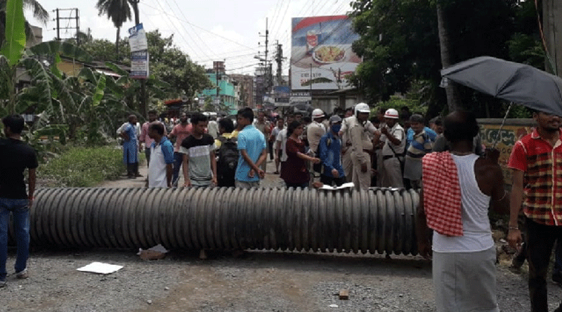 Two TMC councillor instigate locals to stage protest in Sonarpur