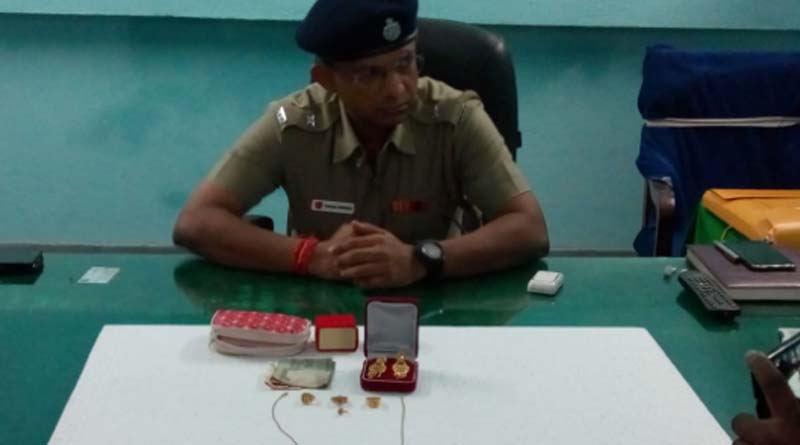 Honest auto driver returns bag full of gold jewellery in Budge Budge