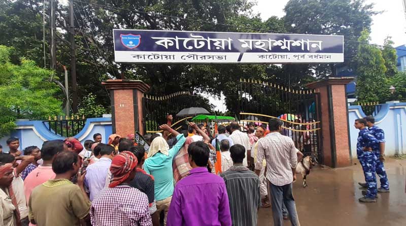 Funeral of Nanur's BJP cadre completed at Katwa crematory