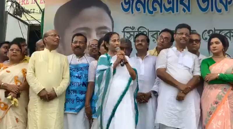 CM Mamata Banerjee slams BJP at anti-NRC rally in Kolkata