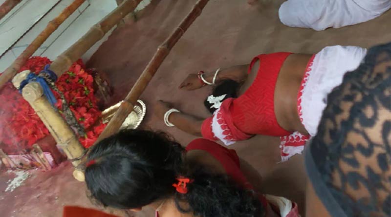 Members of Paschim Banga Vigyan Mancha revel the truth of cheater