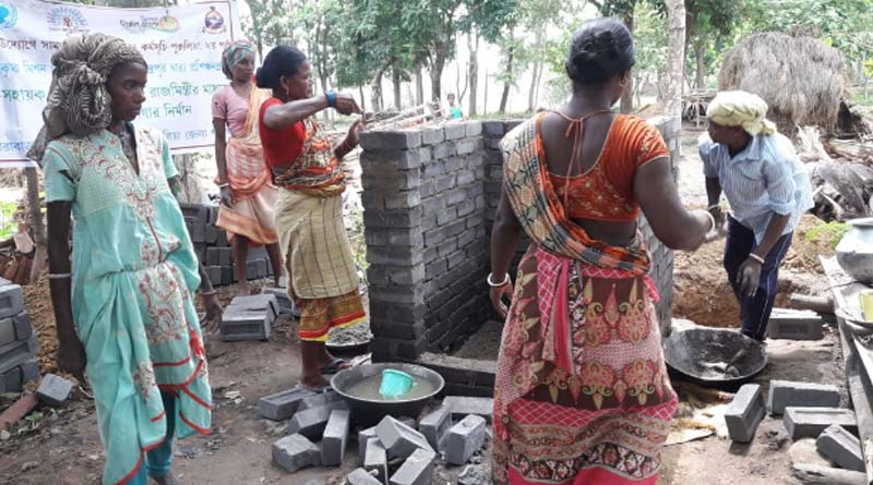 Six women in purulia working as a constraction worker