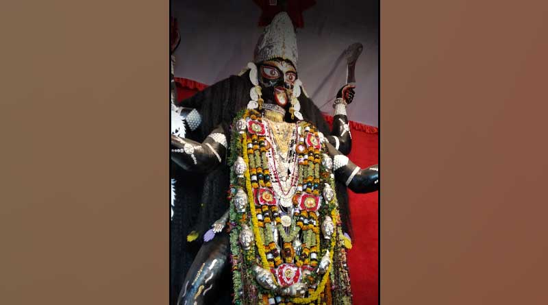 Know the amazing story of Naihati's baromaa pujo