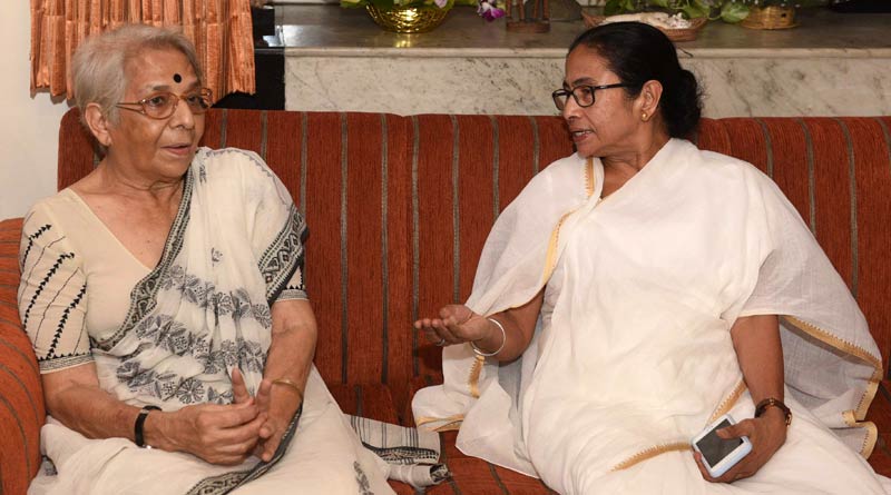 Mamata Banerjee meets the family of Nobel laureate Abhijit Banerjee