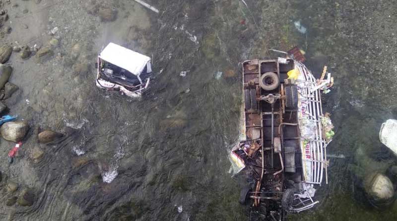 Truck jumps into river in Malbazar on thursday