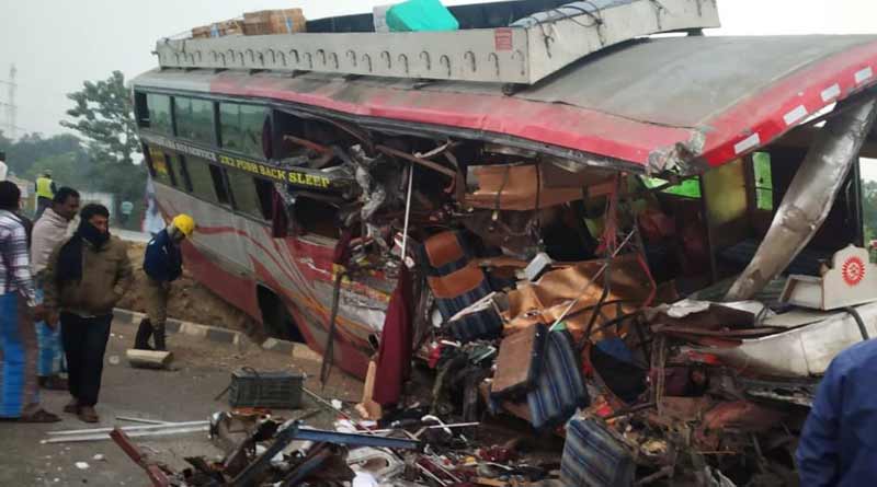 Accident takes six lives in Farakka of Murshidabad