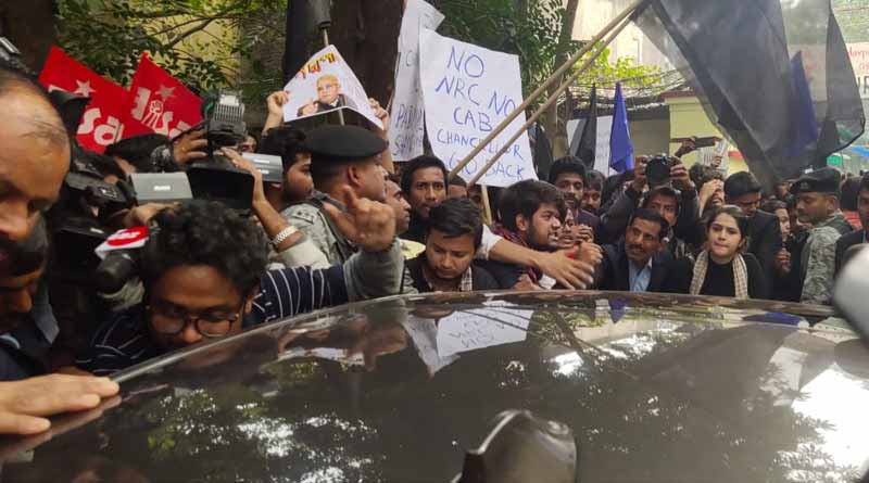 West Bengal Governor faces protest at Jadavpur University
