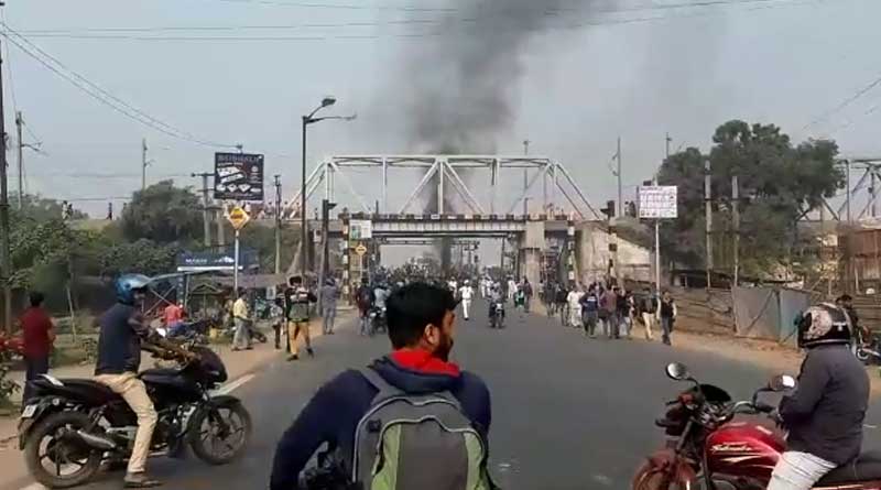 people stages protest againt citizenship amendment act in howrah