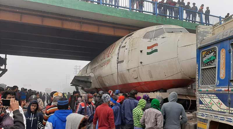Truck carrying 'decommissioned' plane stuck under Durgapur flyover