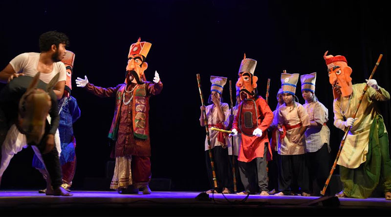 Read the review of Rahul Deb Ghosh's play Gadha Kahini