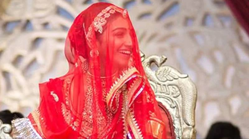 Actress Mohena shuts down troll who questioned her veil in wedding