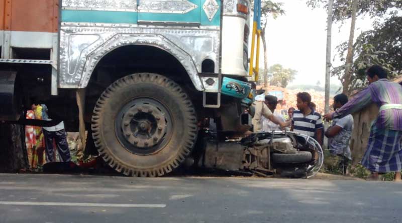 Hooghly accident: 3 persons died when a scooty and truck got head-on collision