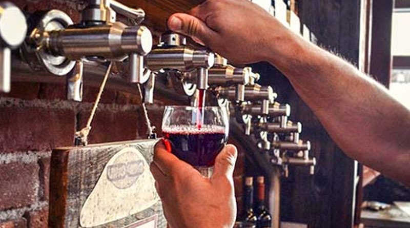 Liquor flows from kitchen taps in Kerala's Chalakkuri town!