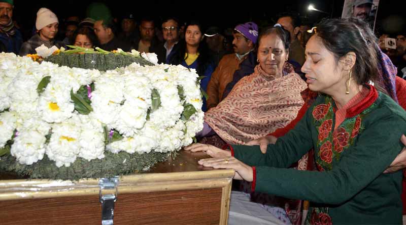 Pulwama Matyors Vibhuti Dhoundial's wife ready to joins Indian Army