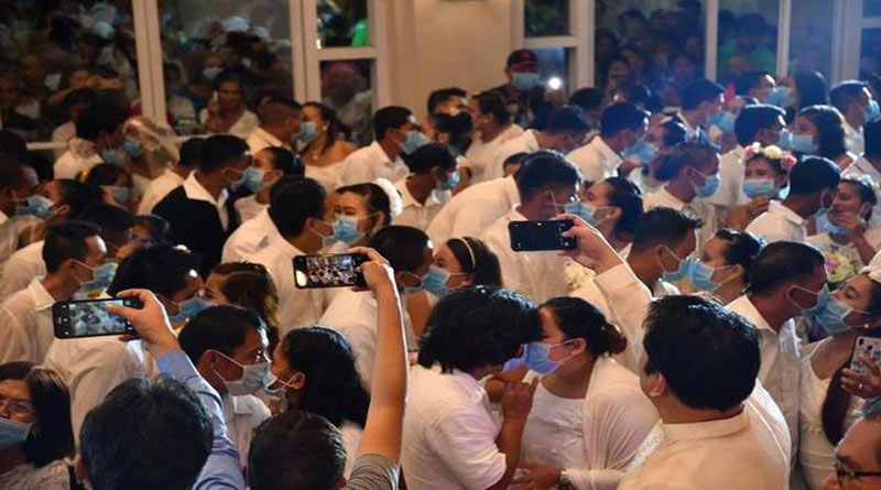 Mass wedding in Philippines sparks row over corona scare