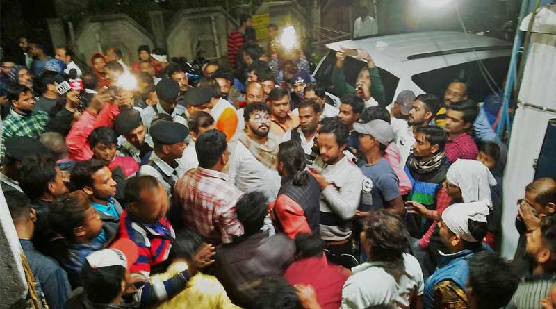 Chaos infront of Minister Babul Supriyo's house in asansol