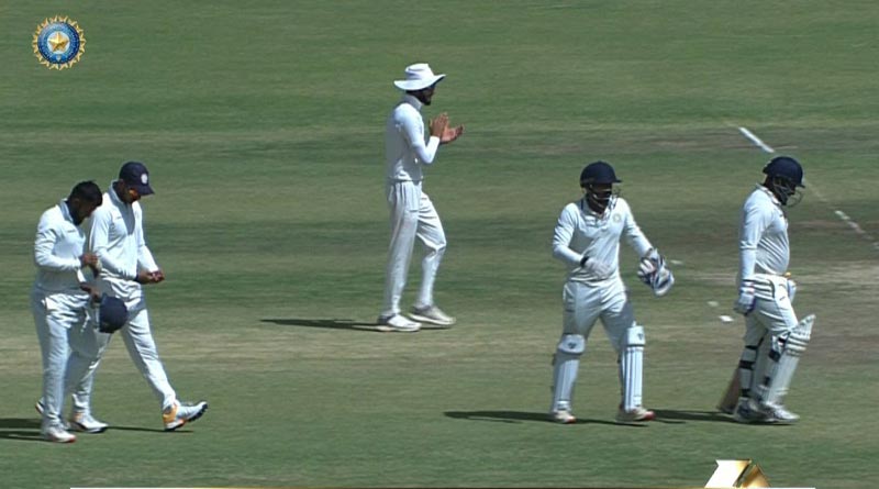 Ranji trophy 2019-20: Bengal fighiting against Sourastra