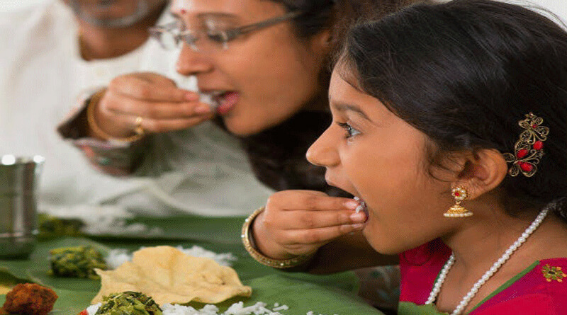 Reachers Suggested to have food by their hand not with spoon