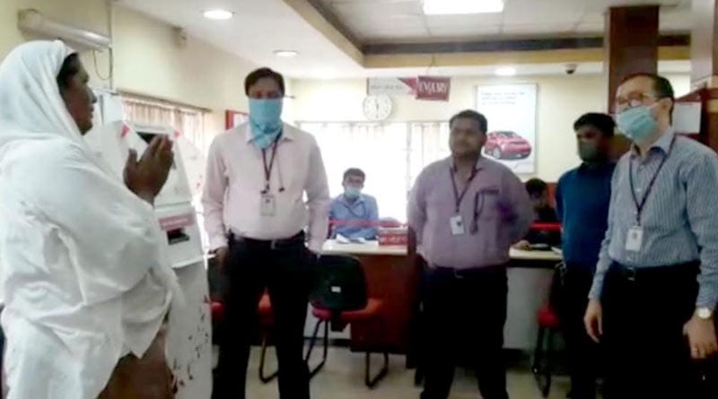 Hooghly's Pakhi donates 1 lakh 1 thousand rupees in corona fund