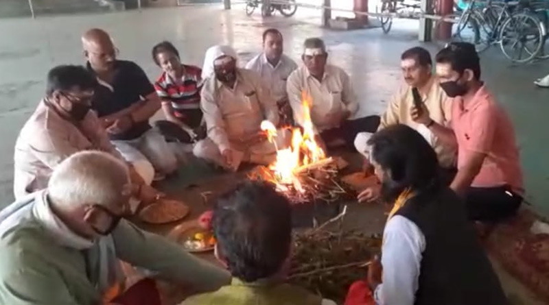 Priests of Burnpur did yagya to protect from coronavirus
