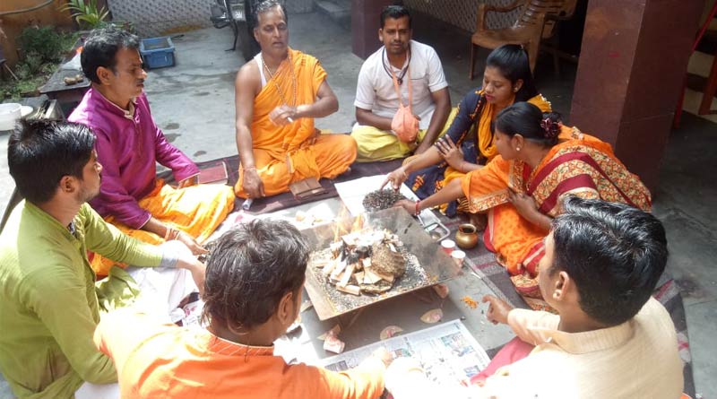 People perform yagna at Asansol to thwart coronavirus
