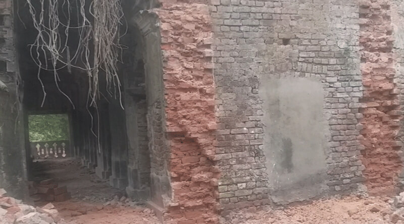 An Iron ark has been discovered from Diamond Harbour