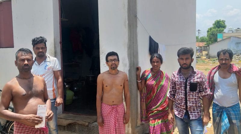 The West Bengal Radio Club helps some labourers who are stuck in chennai in lockdown