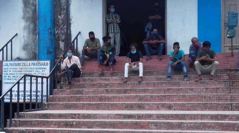 Some migrant labourer agitates in Malbazar's quarantine centre