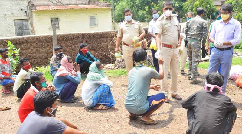 Kharagpur's Sub divisional officer helps migrant labourer