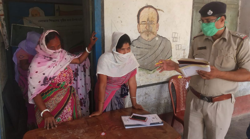 Locals protest against ICDS worker in Bankura on monday