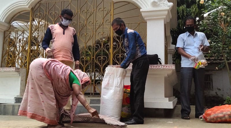 Khejuri Anukul Chandra Satsanga Ashram and SangbadPratidin distribute food in Khejuri